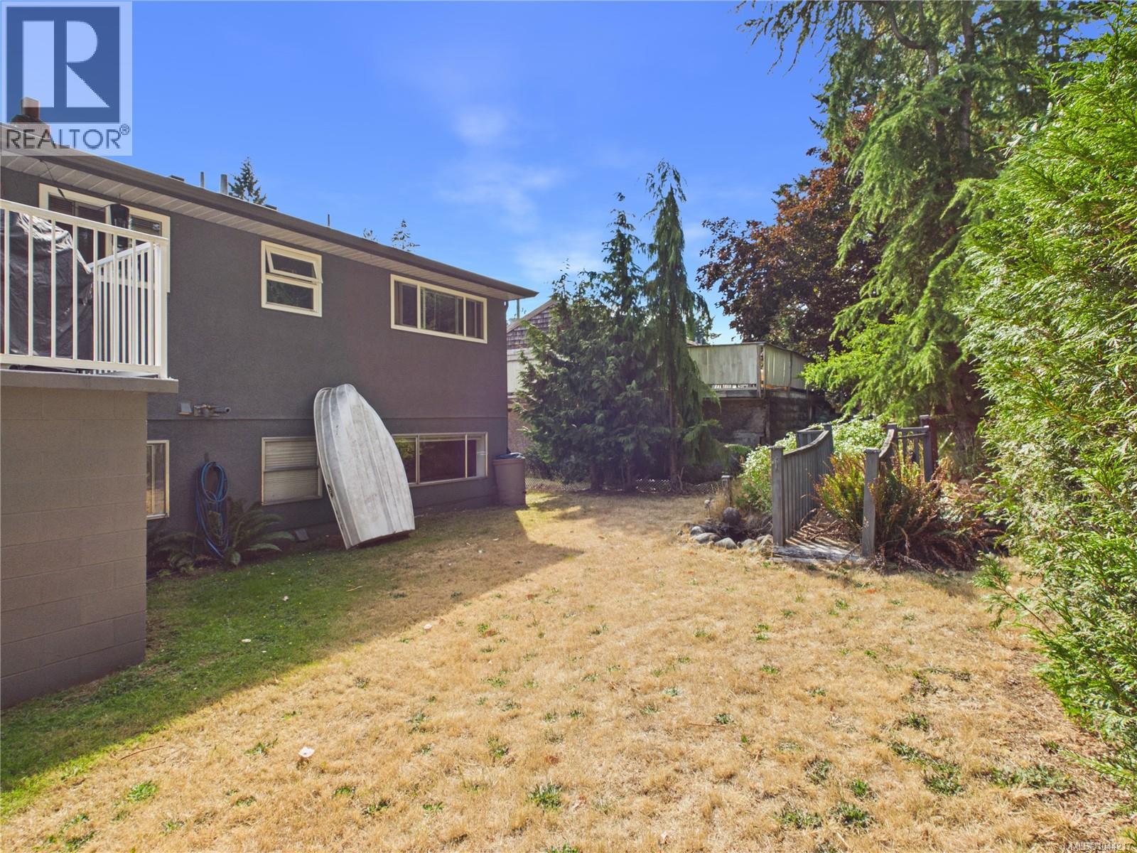 3624 Uplands Dr - 39