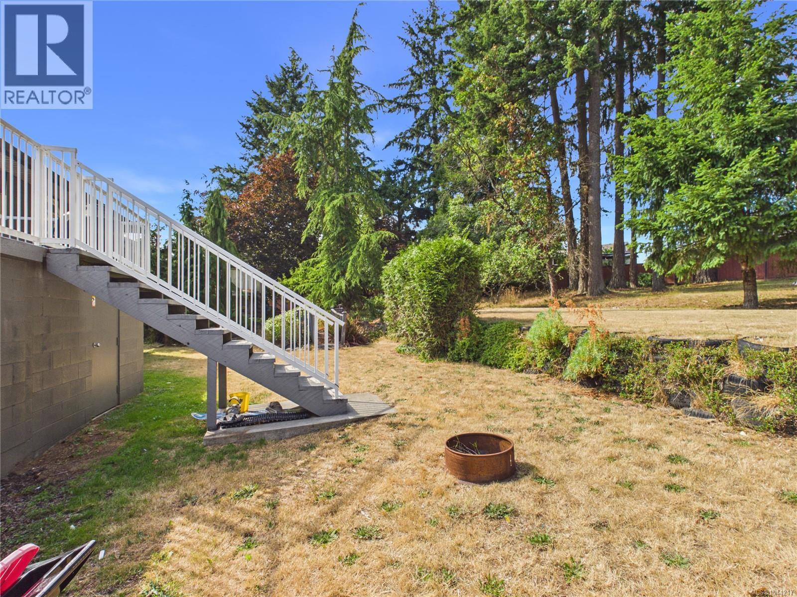 3624 Uplands Dr - 42