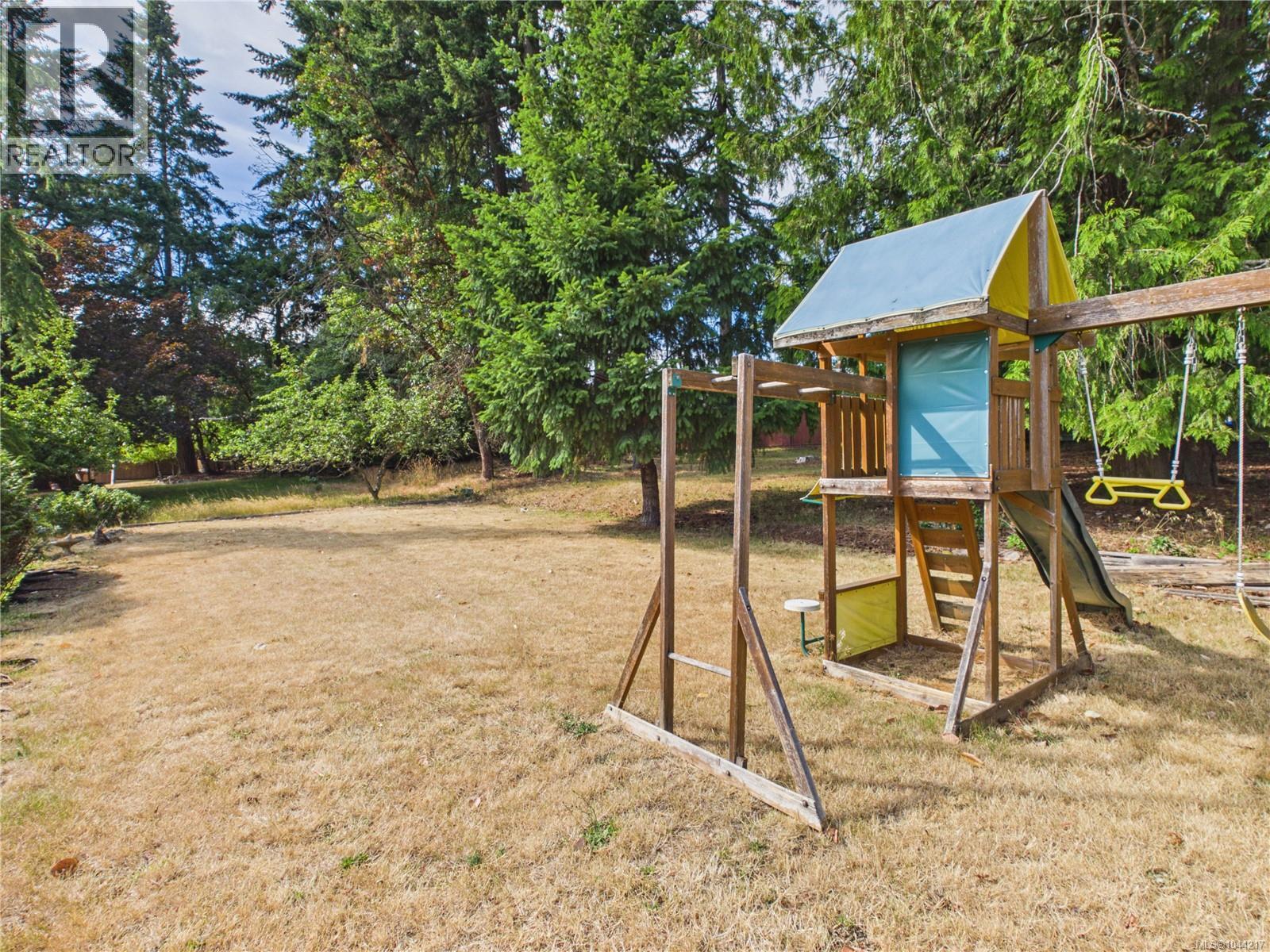 3624 Uplands Dr - 43