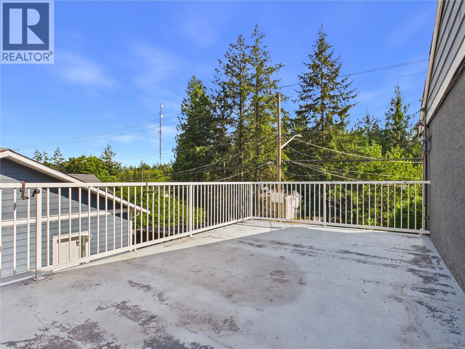 3624 Uplands Dr - 44