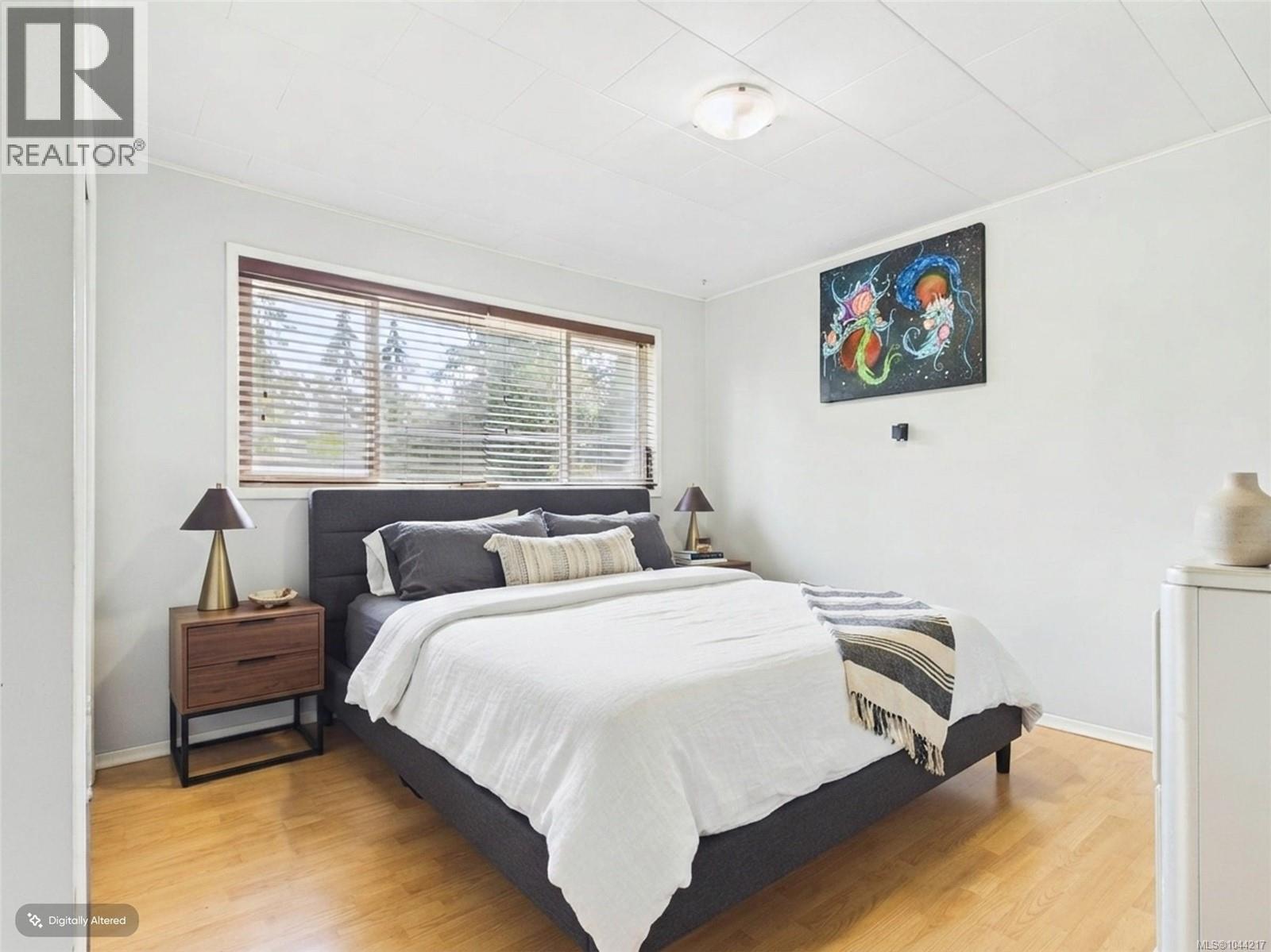 3624 Uplands Dr - 8