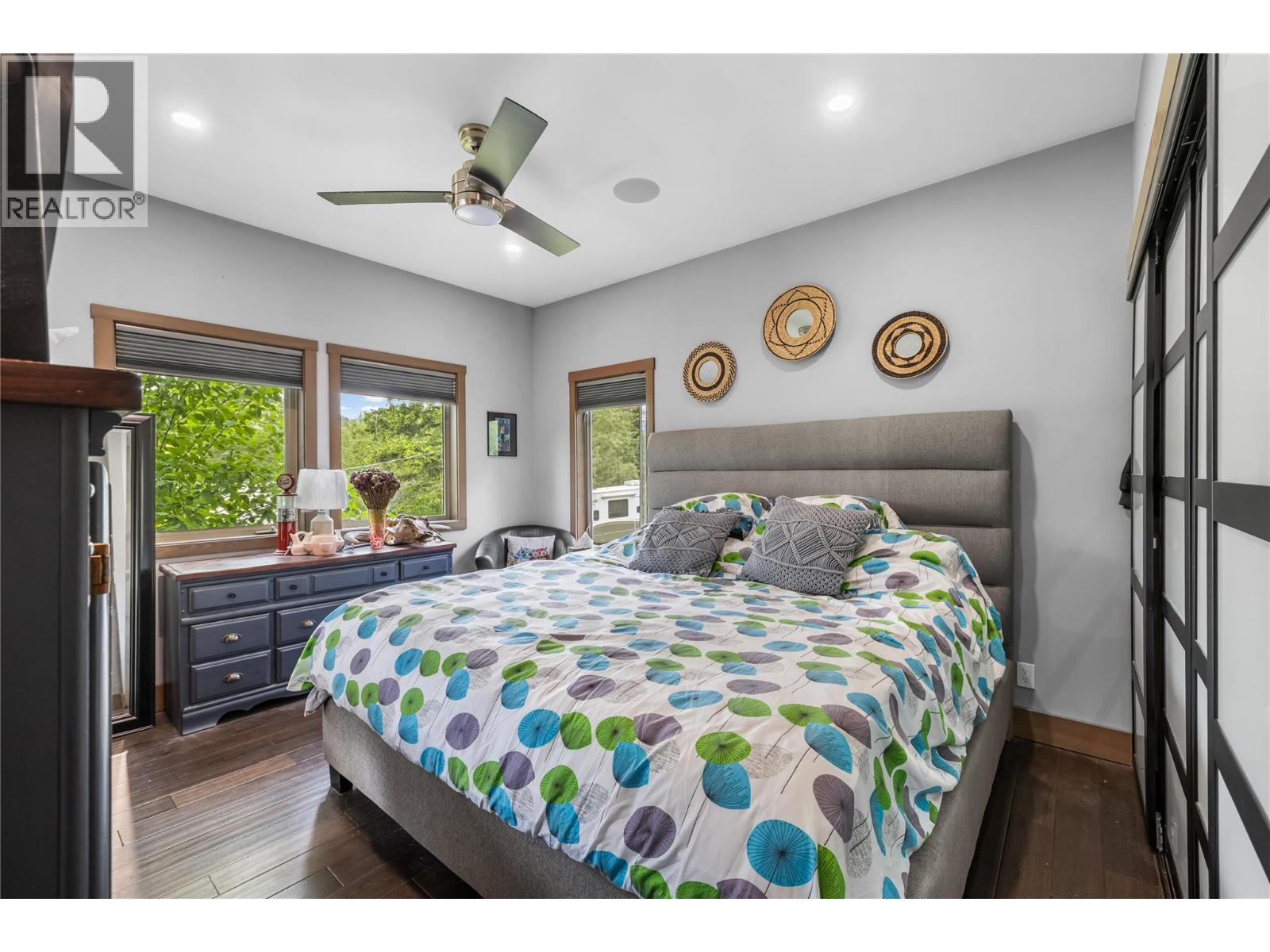 15865 3A Highway - 17