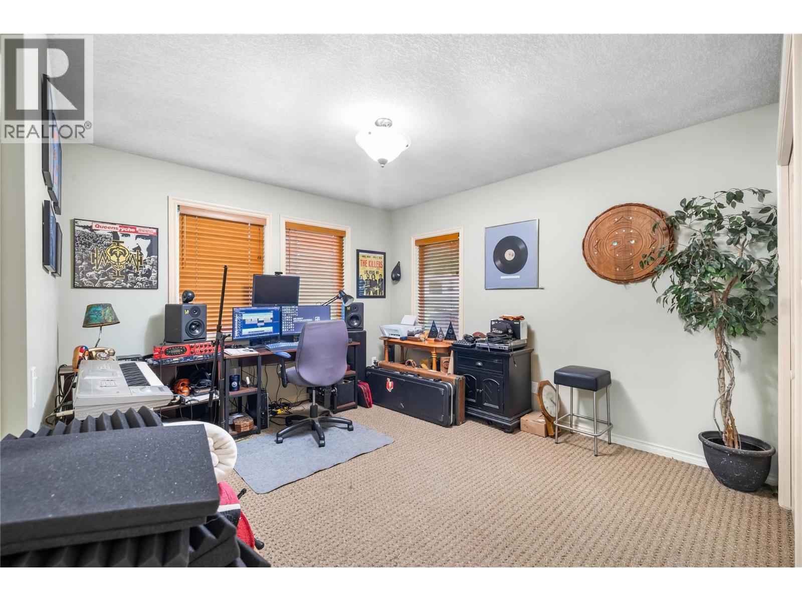 15865 3A Highway - 34