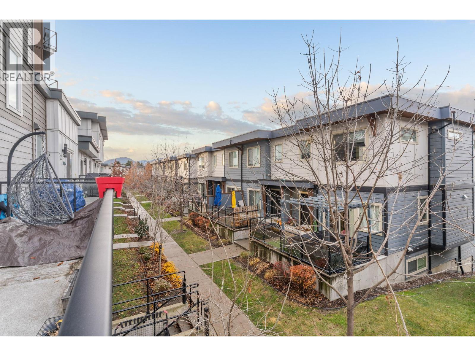 #106 3630 Mission Springs Drive - 23
