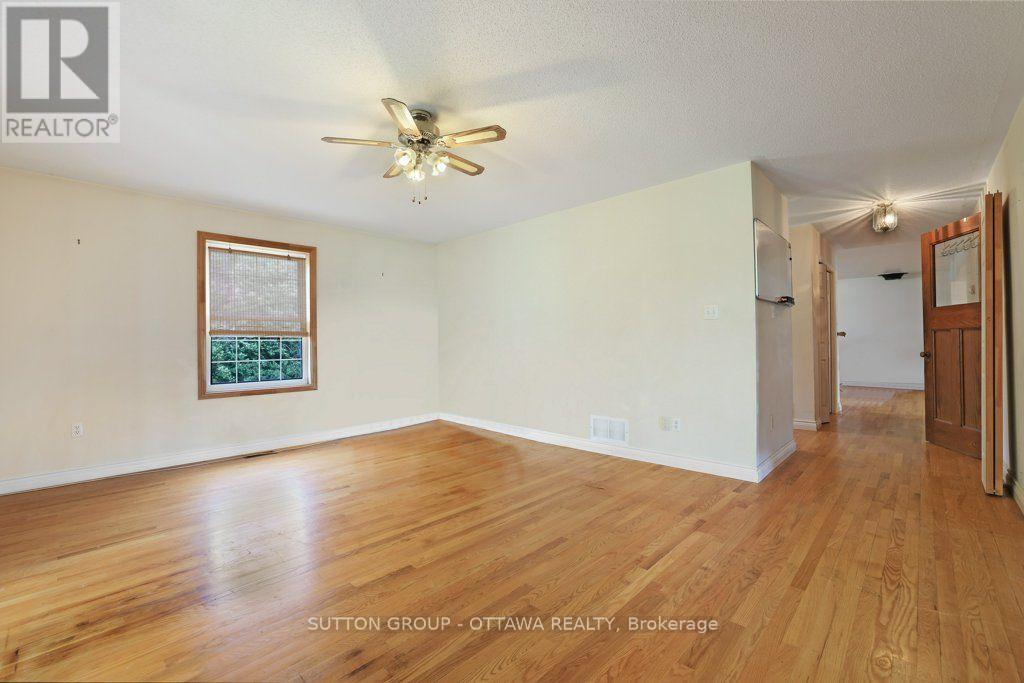 595 HOLBROOK ROAD - 10