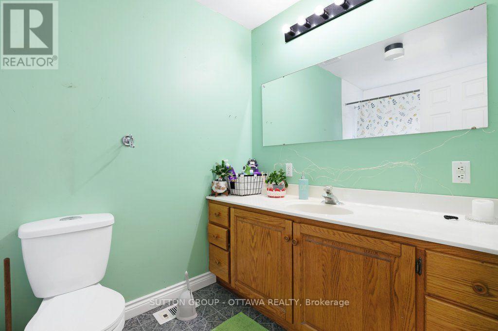 595 HOLBROOK ROAD - 15