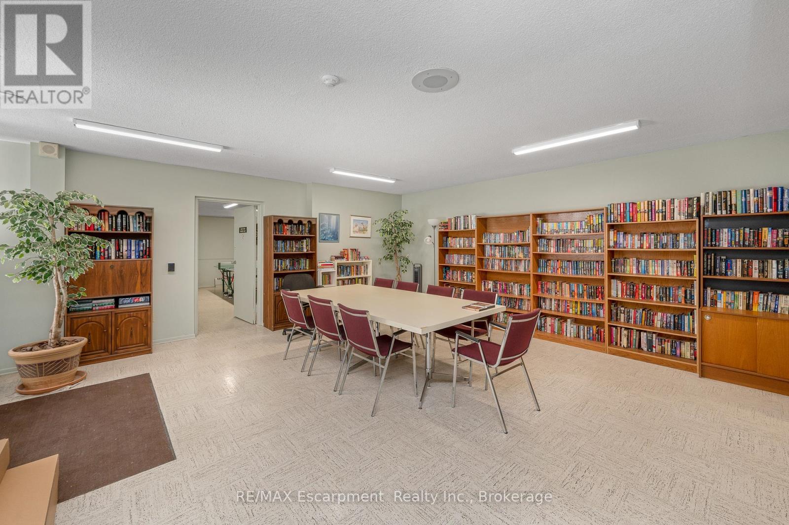 #1501 975 WARWICK COURT - 24