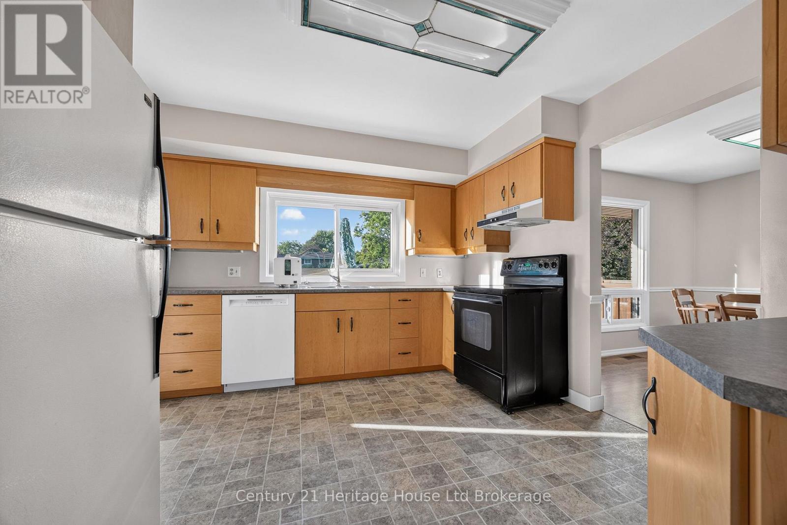 54 GLENDALE DRIVE - Image 11
