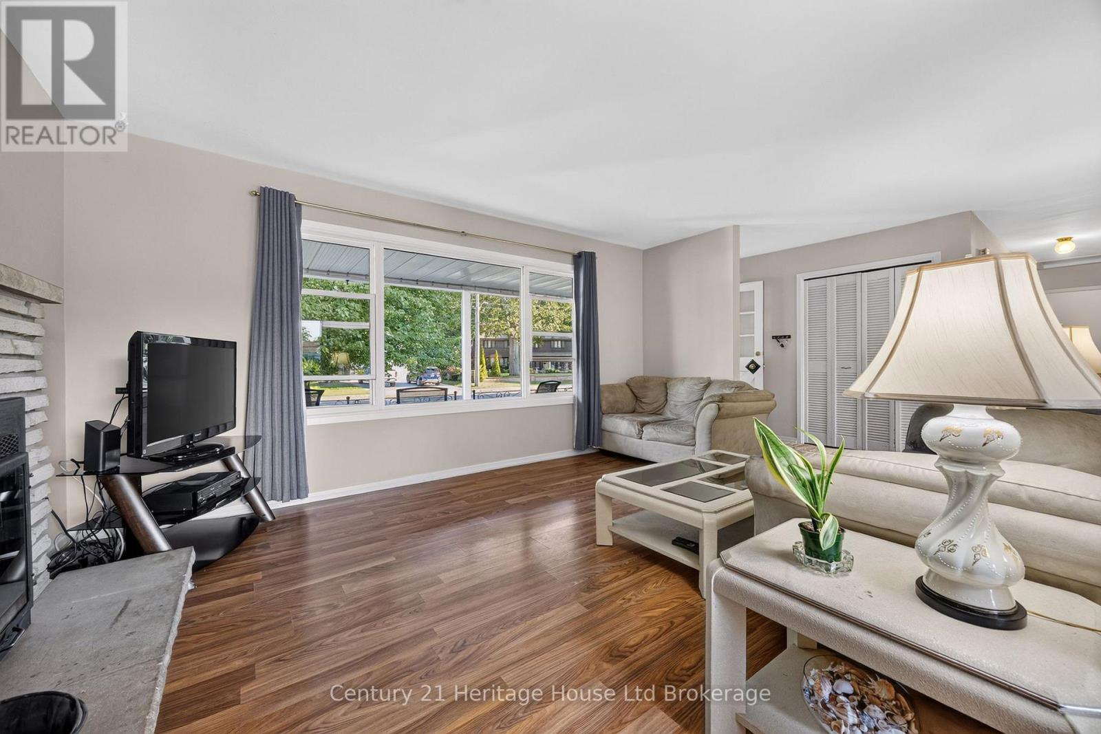 54 GLENDALE DRIVE - Image 3