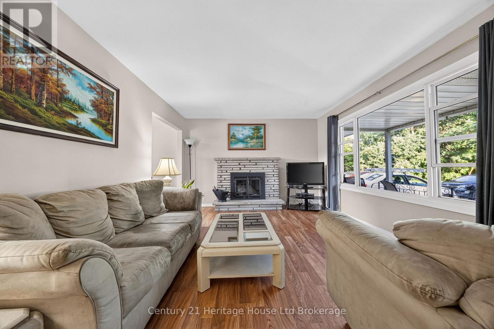 54 GLENDALE DRIVE - Image 4