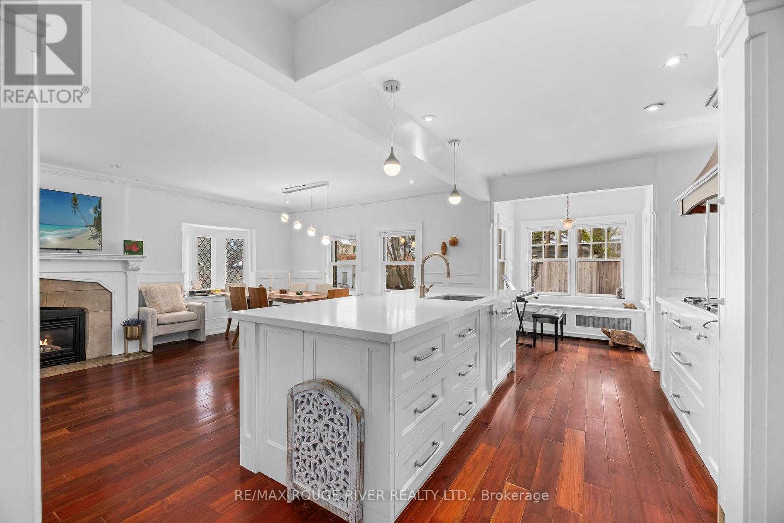 11 DONWOODS DRIVE - 11