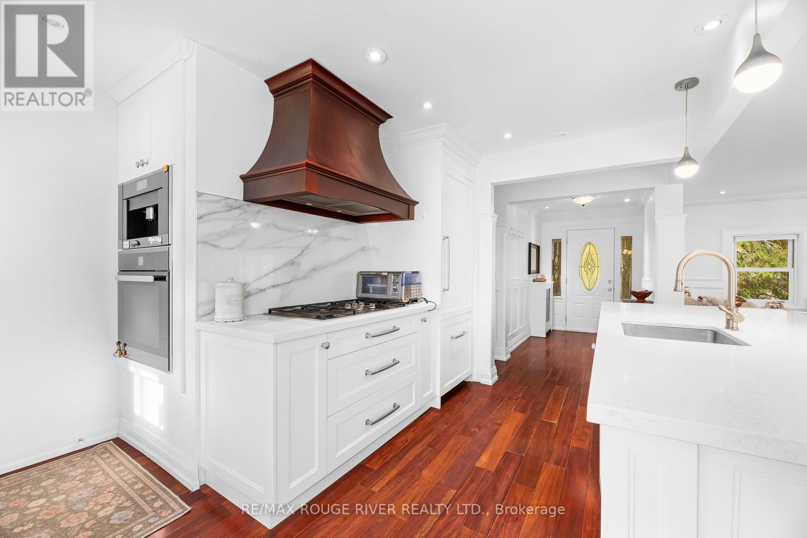 11 DONWOODS DRIVE - 12