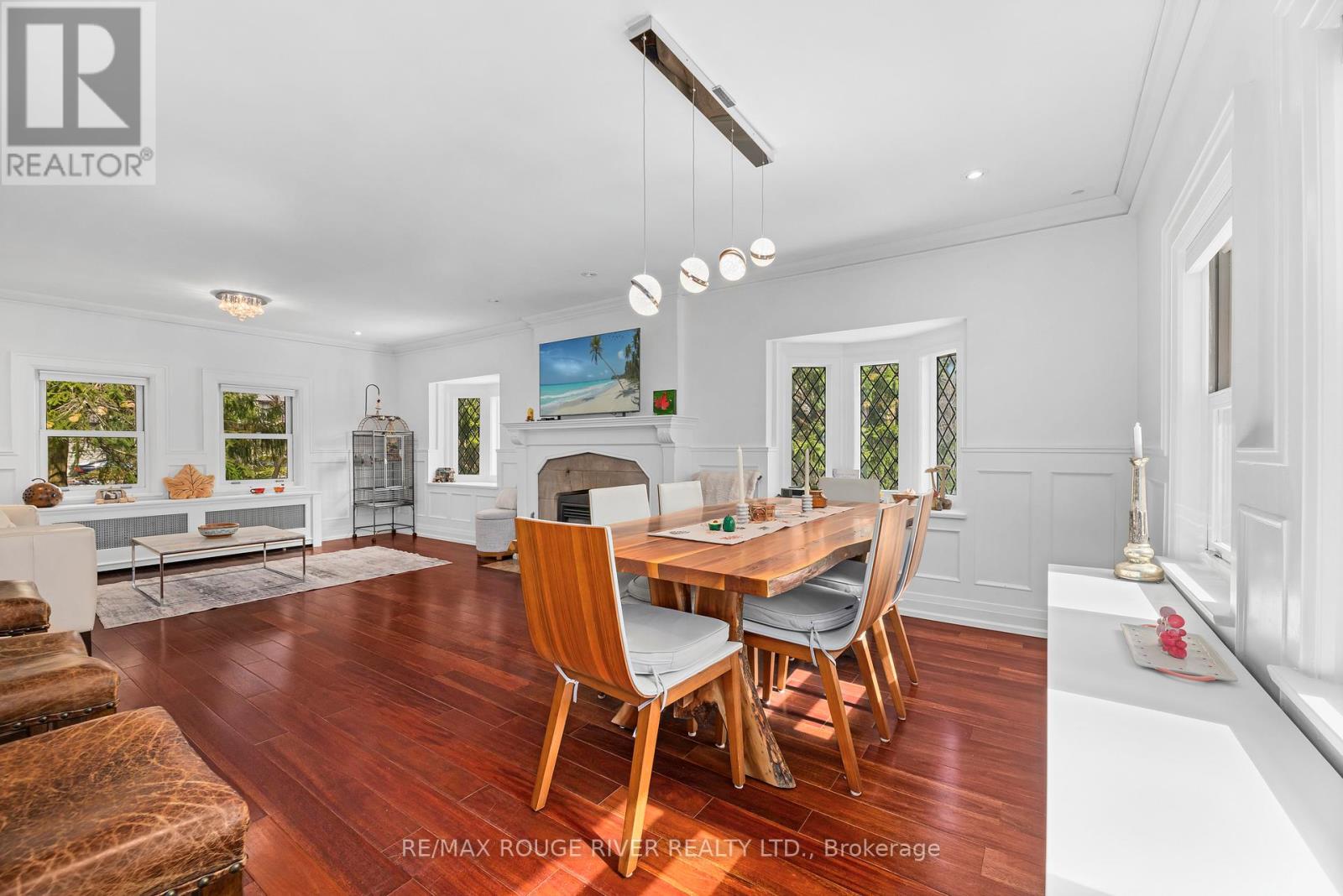 11 DONWOODS DRIVE - 18