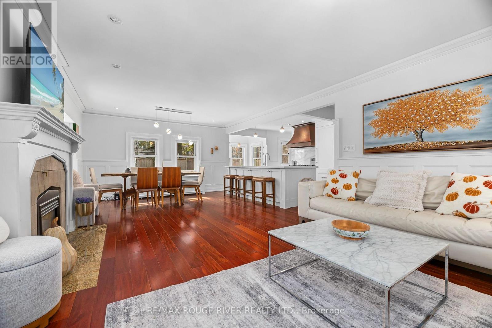 11 DONWOODS DRIVE - 20