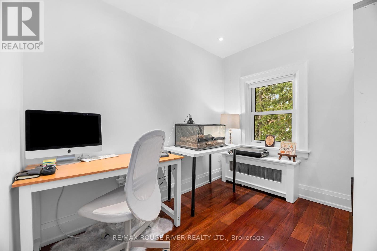 11 DONWOODS DRIVE - 27