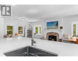 11 Donwoods Drive, Toronto, ON M4N2E9 Photo 15