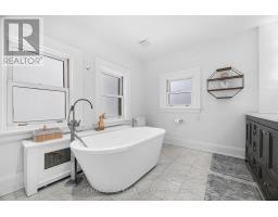 11 Donwoods Drive, Toronto, ON M4N2E9 Photo 24