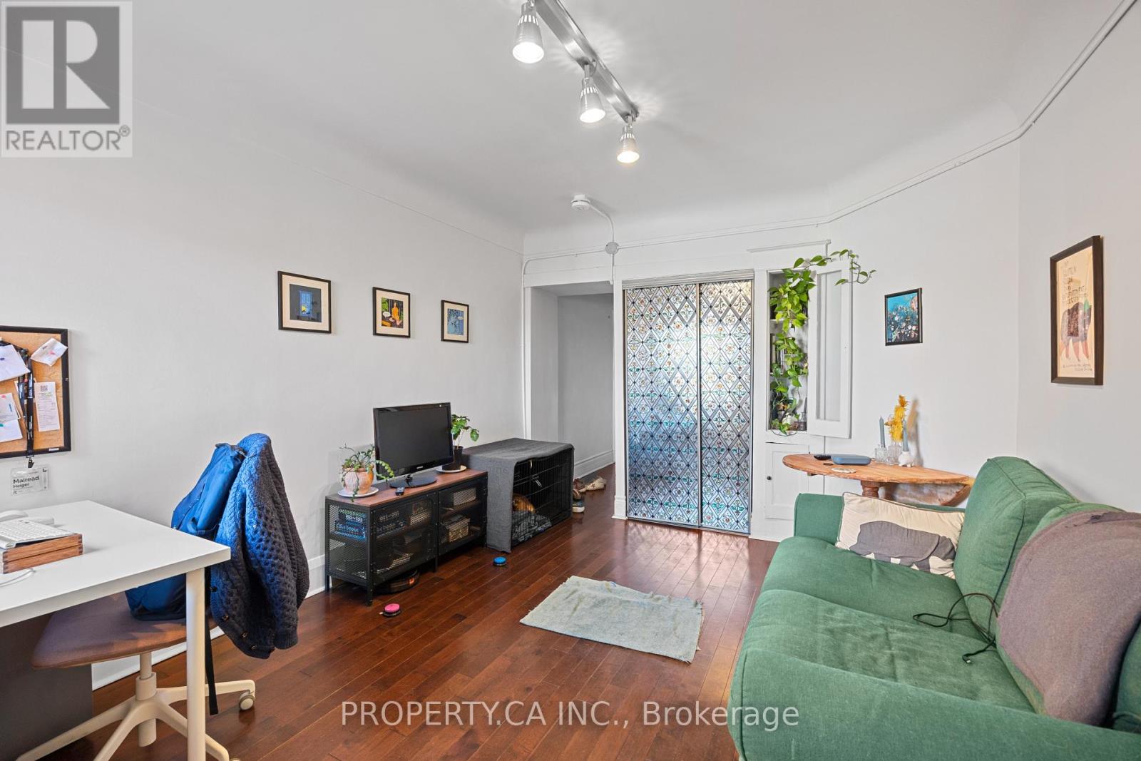 396 ROXTON ROAD - 15
