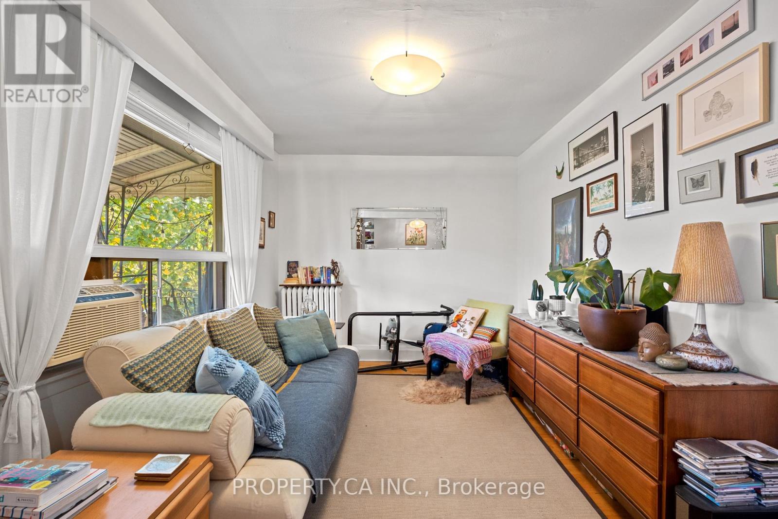 396 ROXTON ROAD - 24