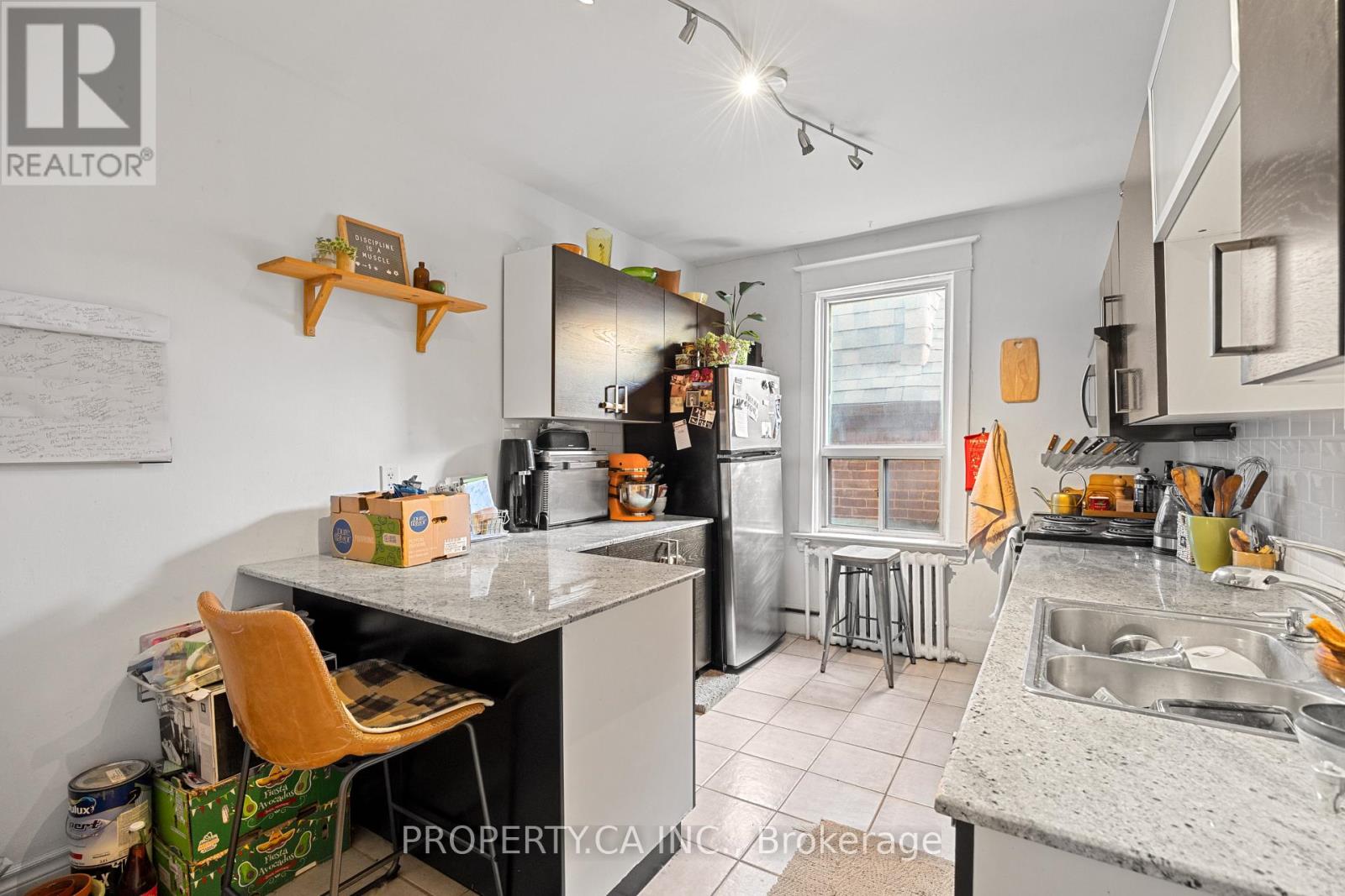 396 ROXTON ROAD - 27