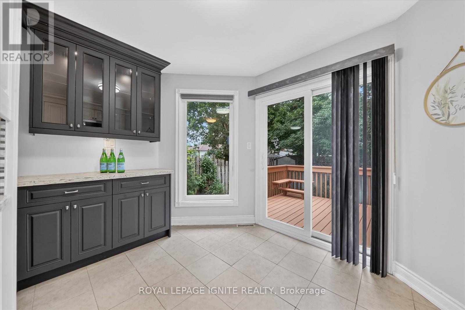 1569 NORWILL CRESCENT - 20