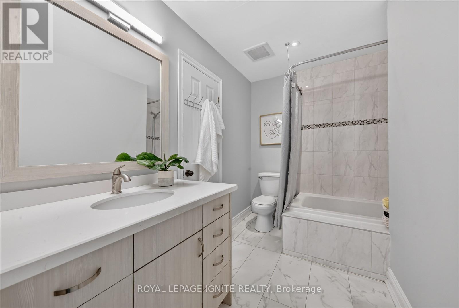 1569 NORWILL CRESCENT - 25