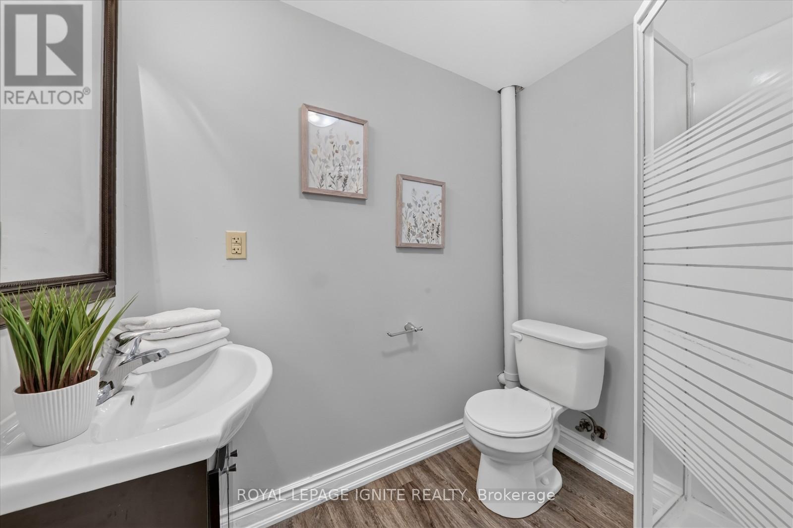 1569 NORWILL CRESCENT - 41