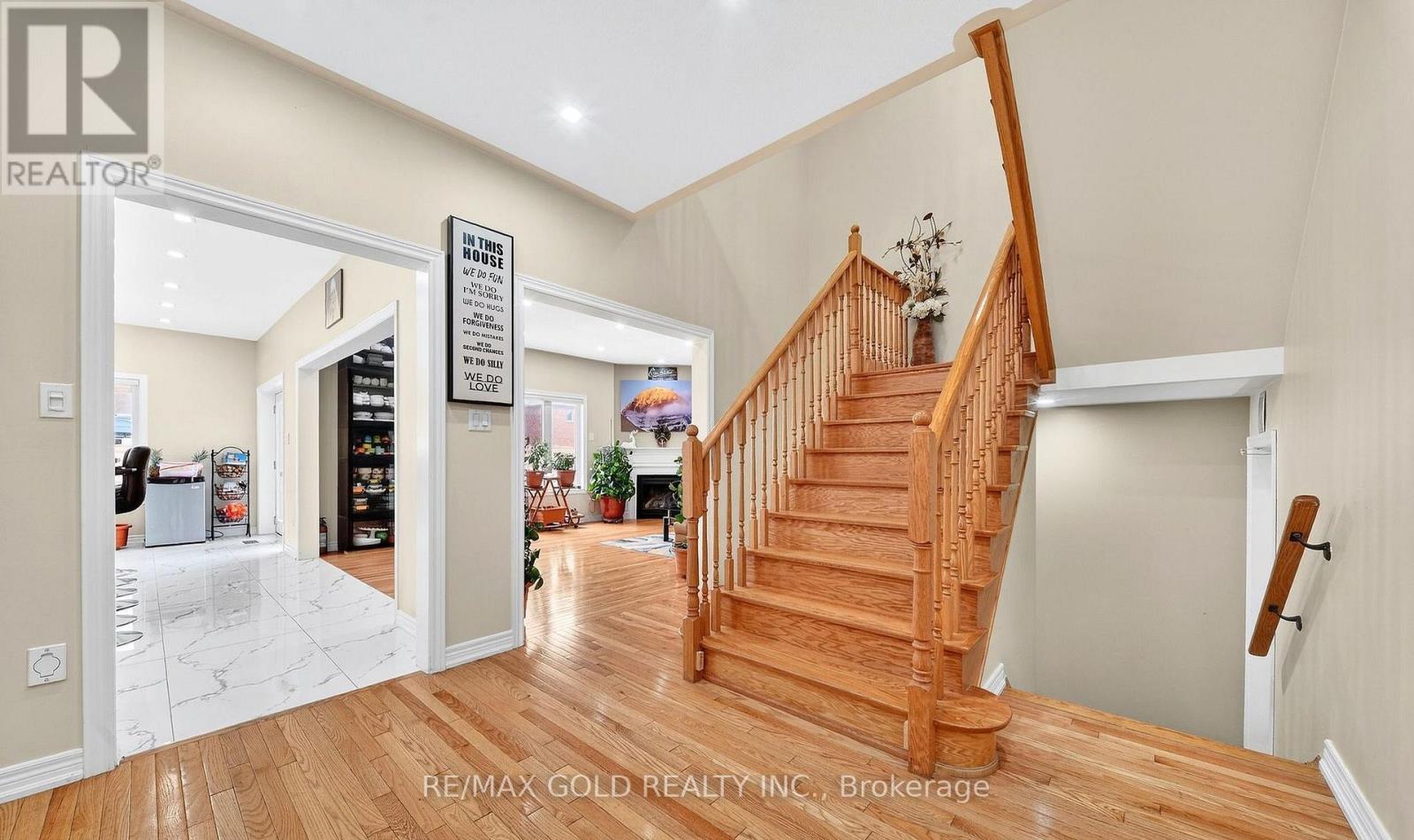 161 SHEPHARD AVENUE - 11