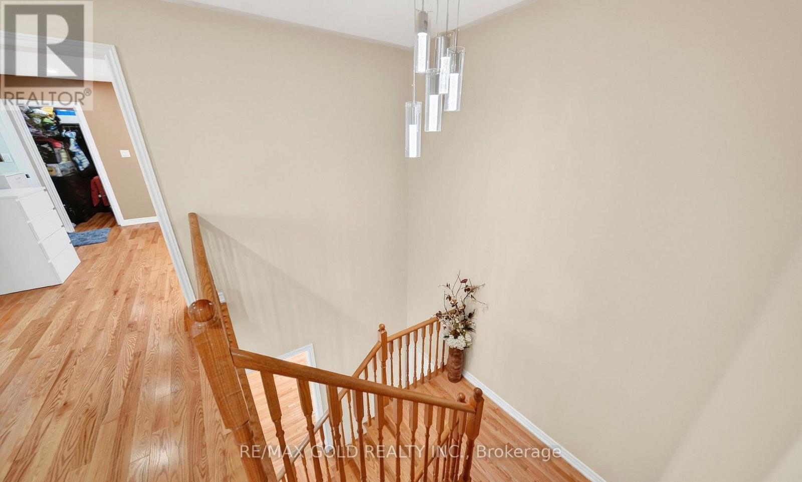 161 SHEPHARD AVENUE - 20