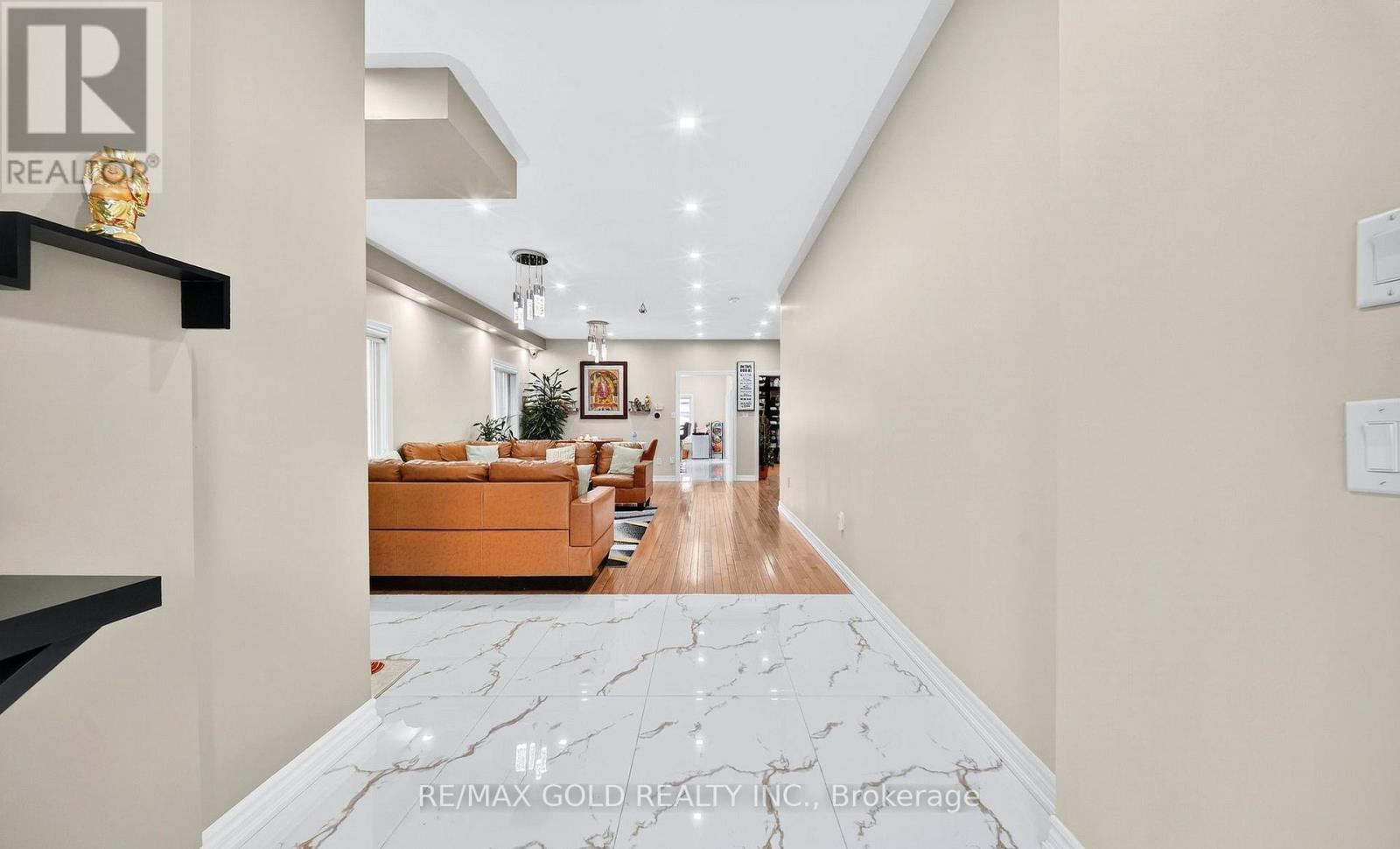 161 SHEPHARD AVENUE - 5