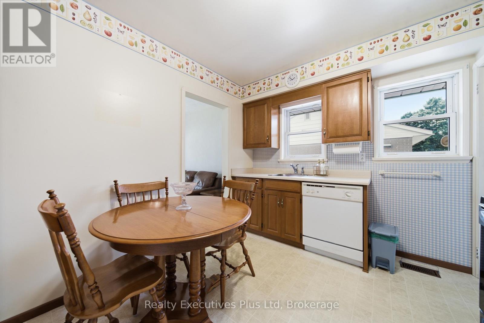 82 CASSINO AVENUE - 10