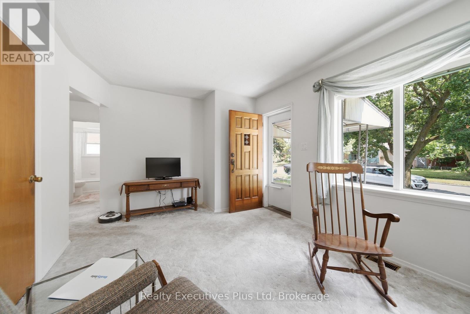 82 CASSINO AVENUE - 7