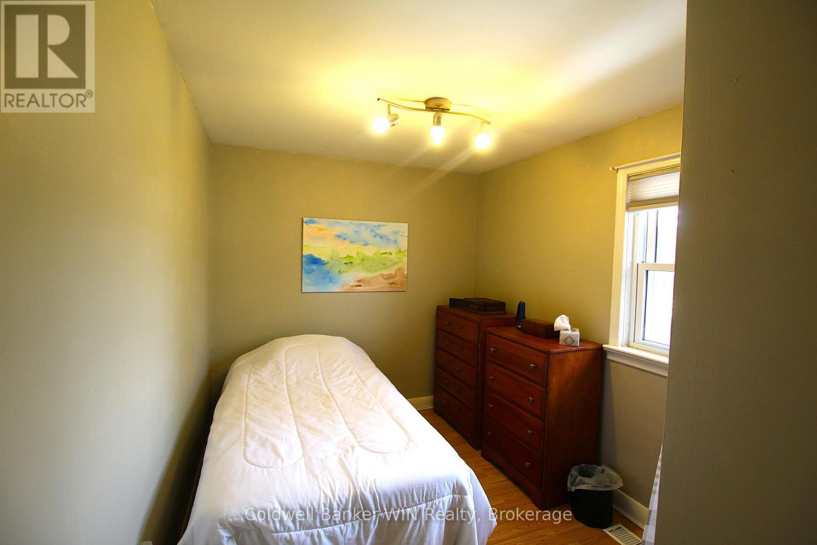383 WELLINGTON STREET E - 10