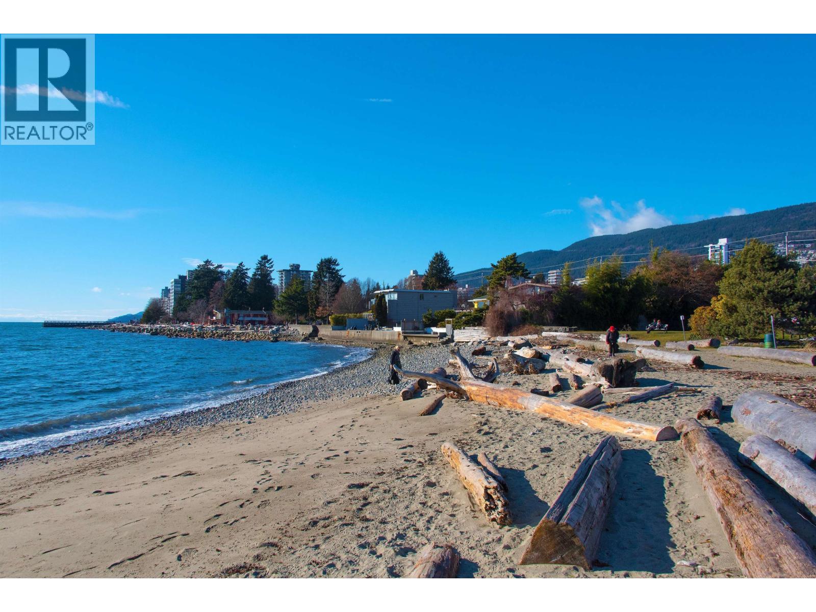 303 1845 BELLEVUE AVENUE, West Vancouver