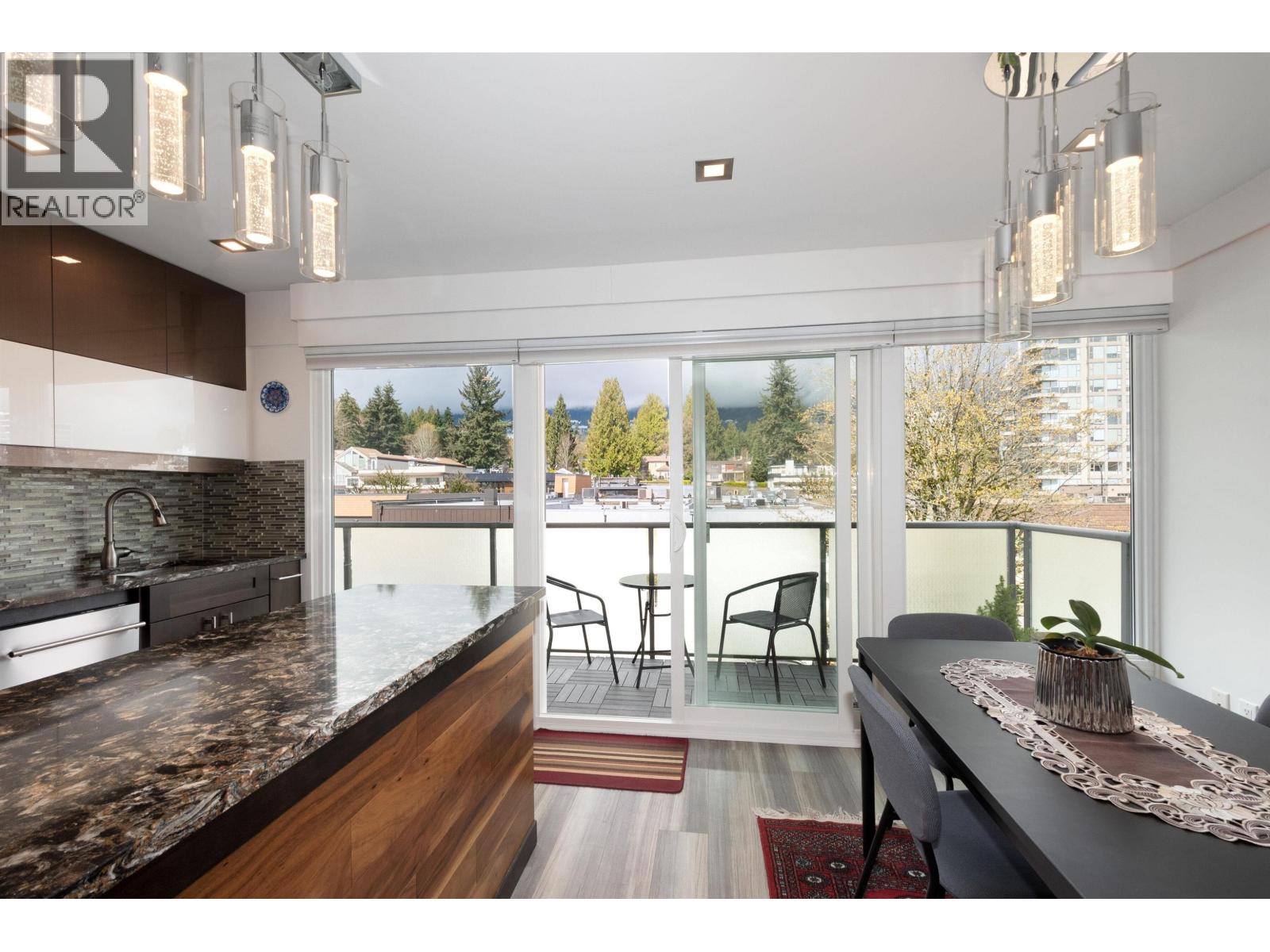 303 1845 BELLEVUE AVENUE, West Vancouver