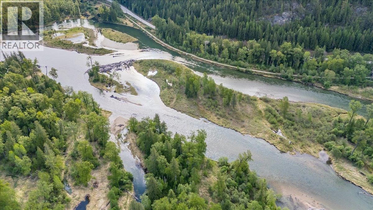 4421 Slocan River Road - 4