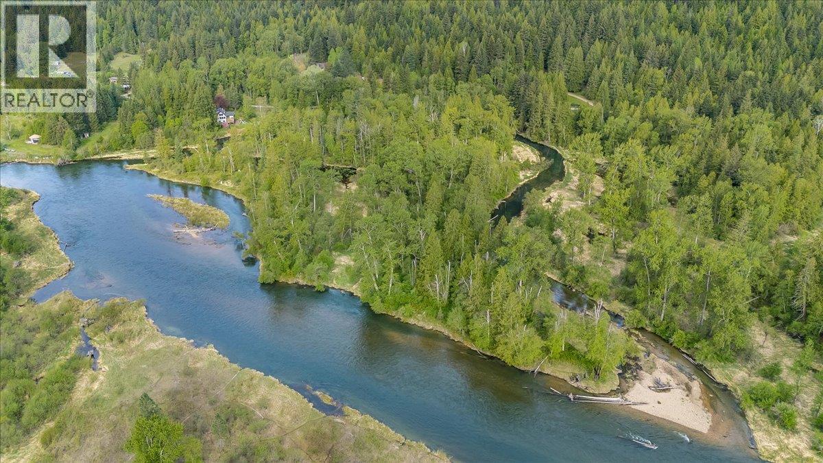 4421 Slocan River Road - 17