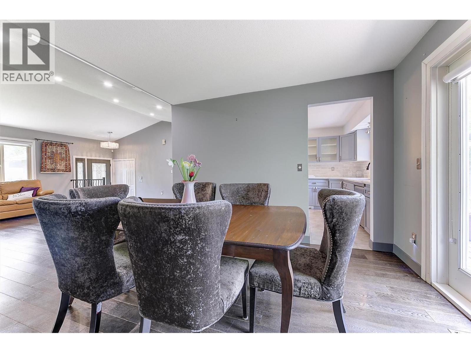 1852 Crossglen Court - 6