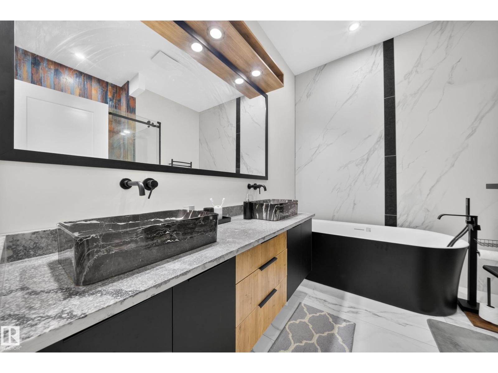 4017 47 AV - Image 57
