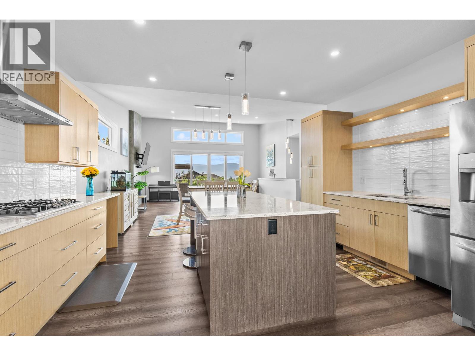 2562 Crown Crest Drive - 12
