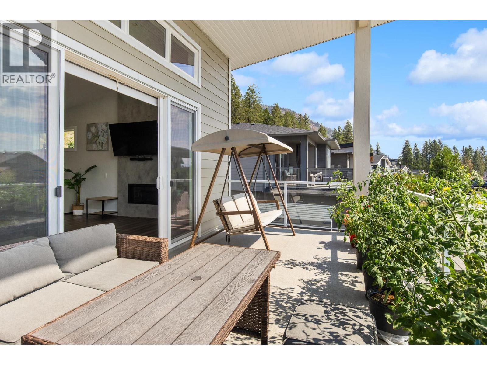 2562 Crown Crest Drive - 19
