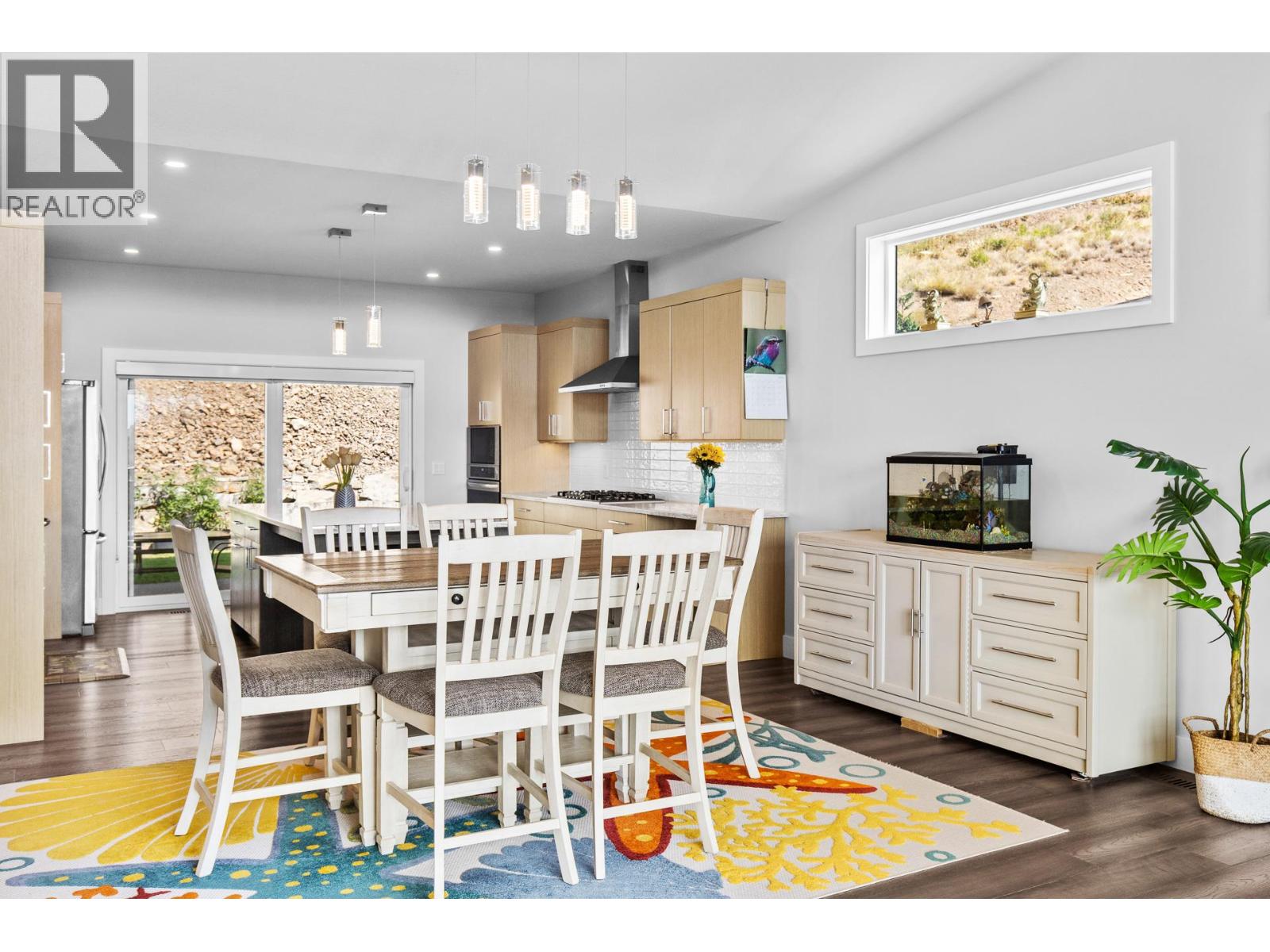 2562 Crown Crest Drive - 7