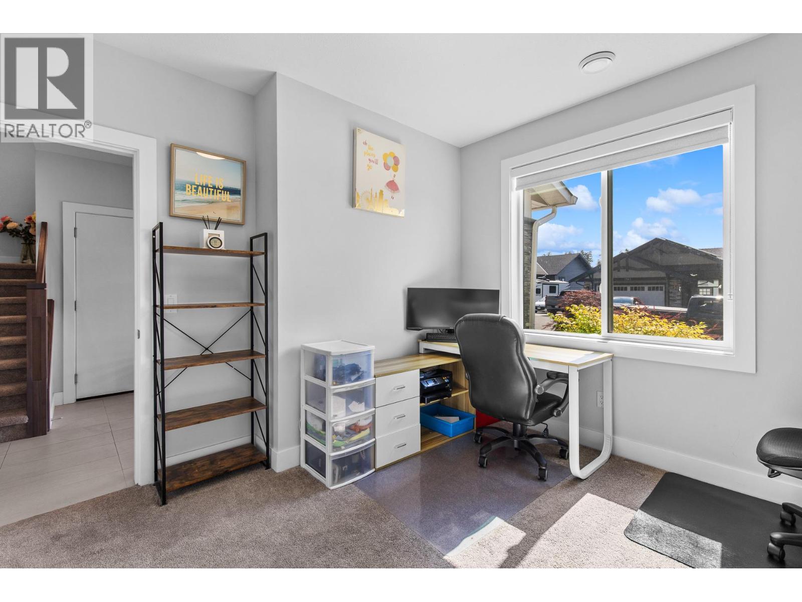 2562 Crown Crest Drive - 40