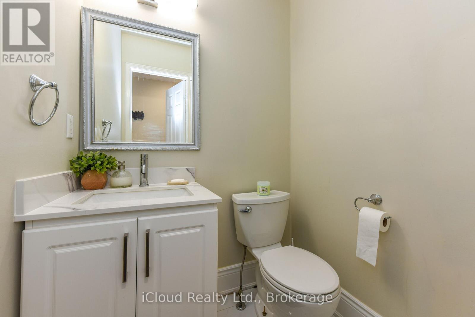 8 ST MARK PLACE - 17