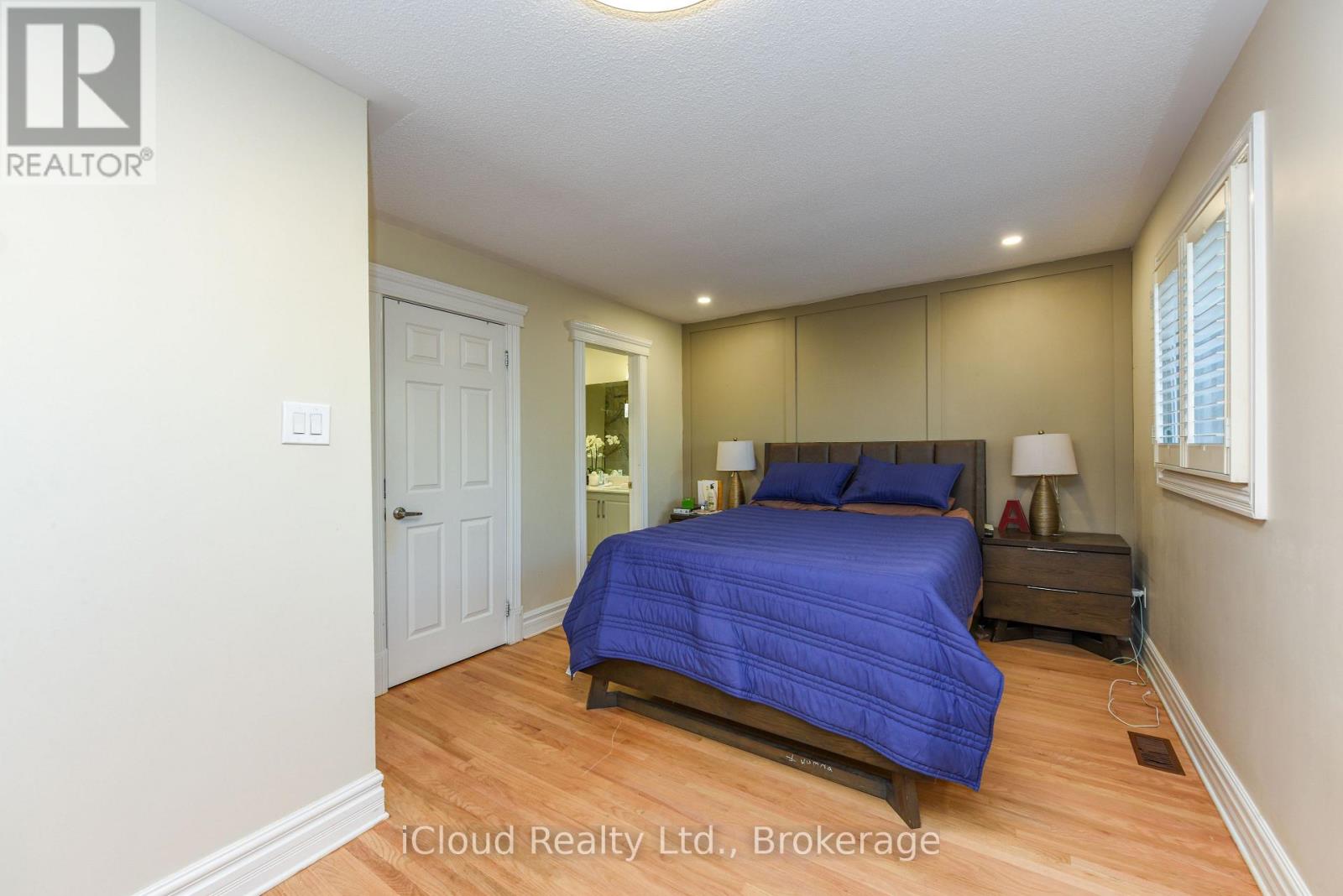 8 ST MARK PLACE - 18