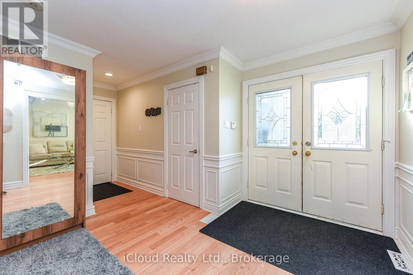 8 ST MARK PLACE - 3