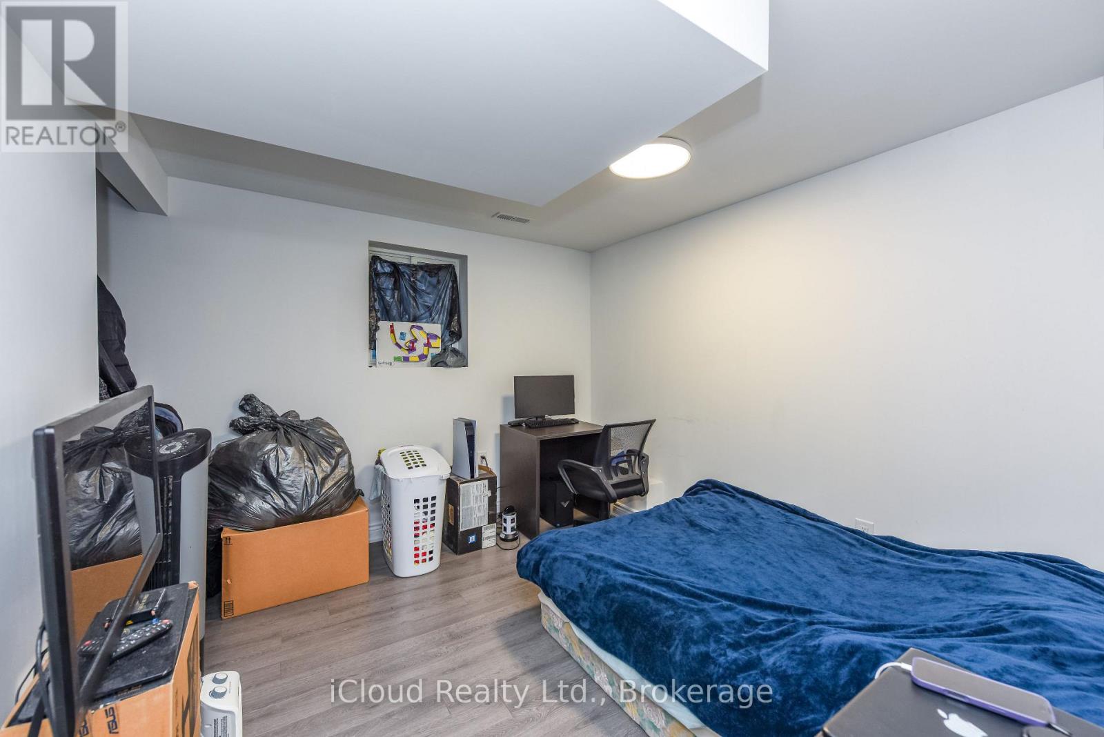 8 ST MARK PLACE - 34