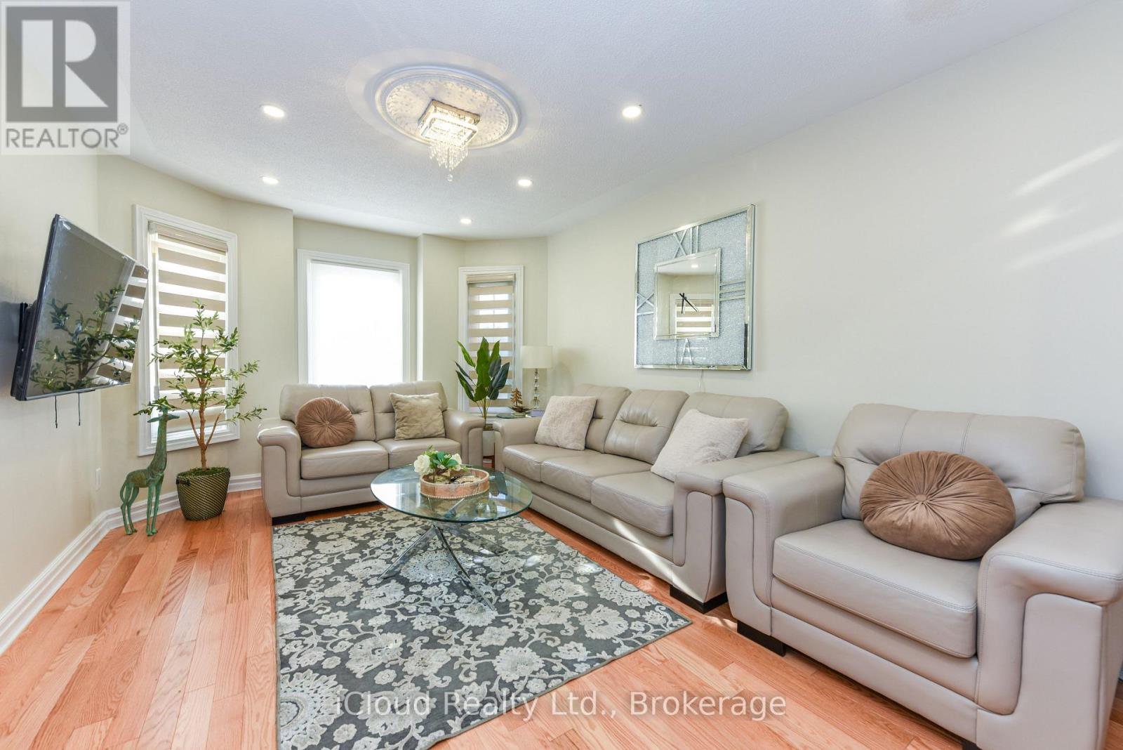 8 ST MARK PLACE - 4