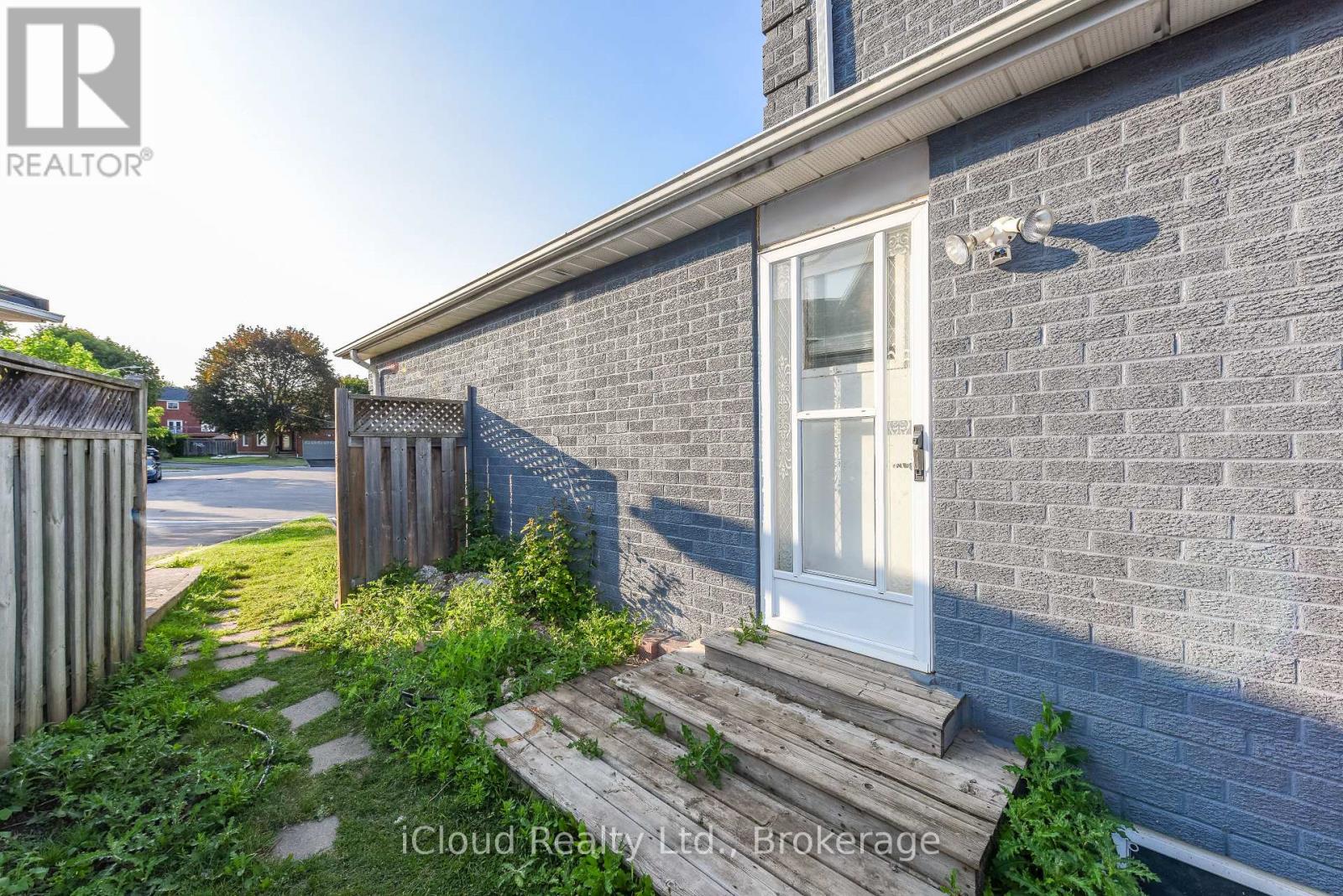 8 ST MARK PLACE - 45