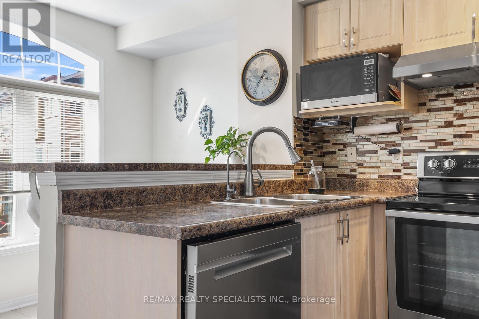 3370 REDPATH CIRCLE - 13